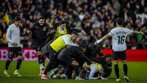 El Valencia logró una victoria agónica contra el Deportivo Alavés en la pasada fecha de LaLiga EA Sports