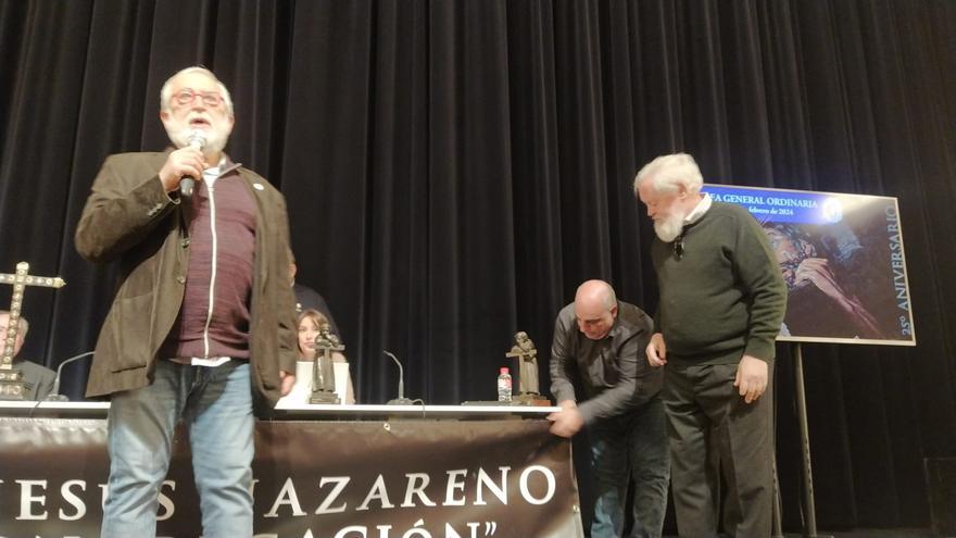 La entrada de mujeres en La Mañana, a debate en la asamblea de Jesús Nazareno de Zamora