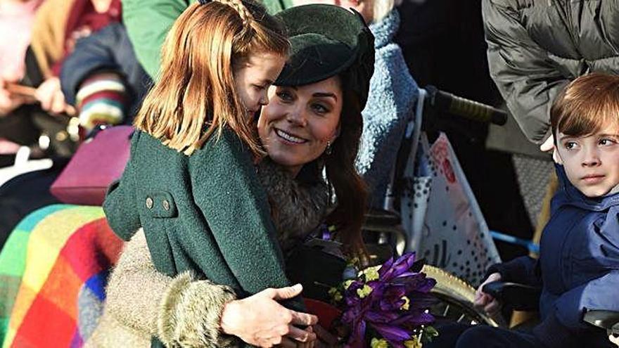 La princesa Charlotte con un abrigo zamorano en su primera misa de Navidad.