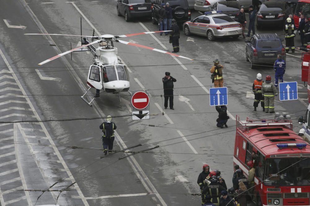 Una desena de morts i múltiples ferits en dues explosions a Sant Petersburg