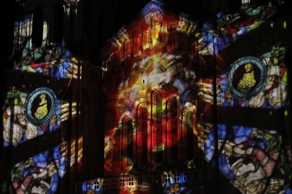 Proyección de "videomapping" en Covadonga.