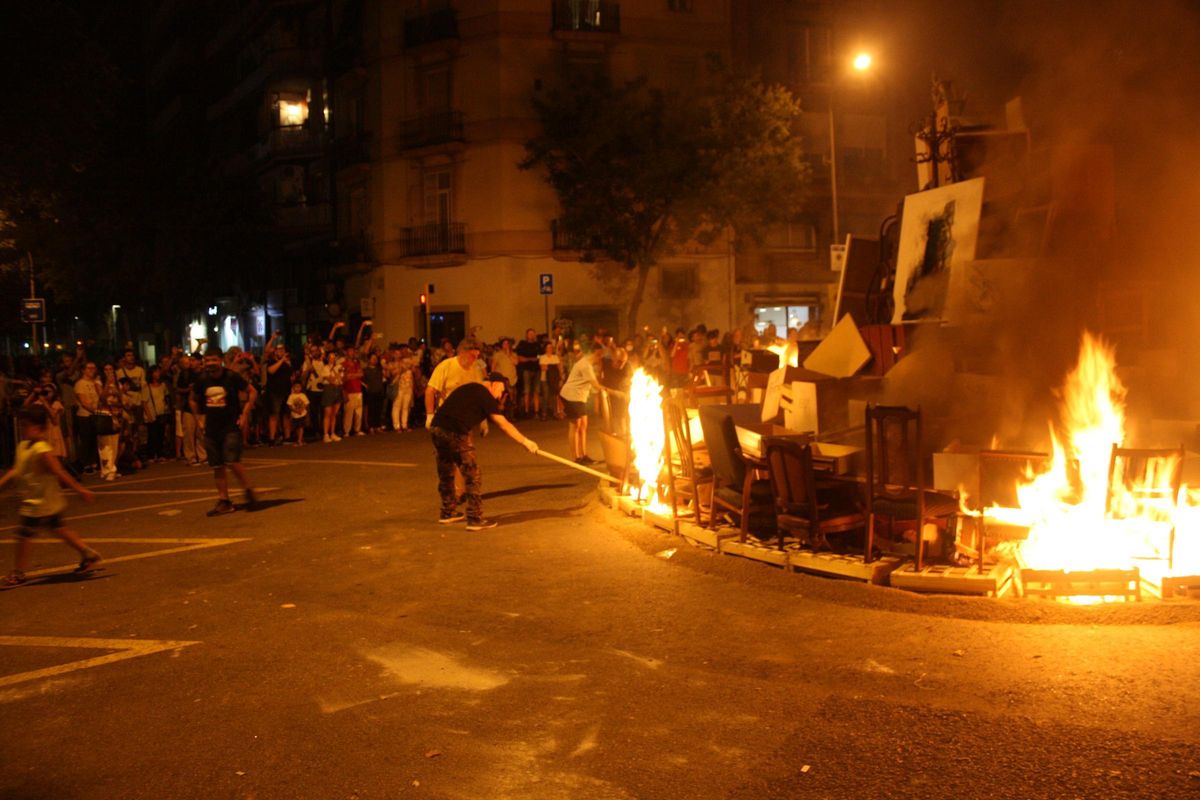El encendido, con antorchas.