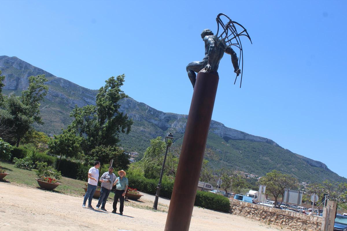 Ícaro y el vuelo del arte en Dénia (imágenes)