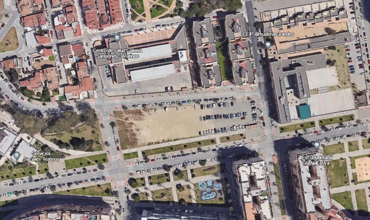 Vista aérea del solar donde se instalará el futuro mercado de Teatinos
