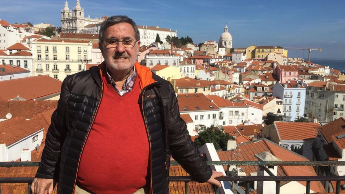 Josep Marí, en un viaje a Lisboa | NOVA EDITORIAL MOLL