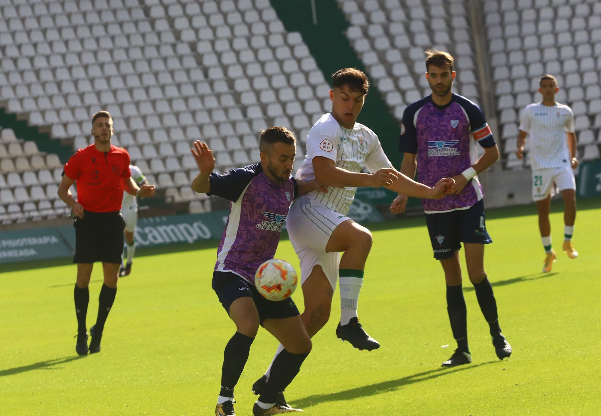 Las imágenes de Córdoba CF B-Bollullos