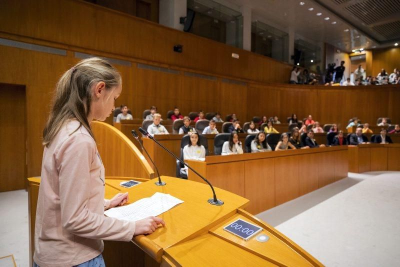 Pleno infantil en las Cortes