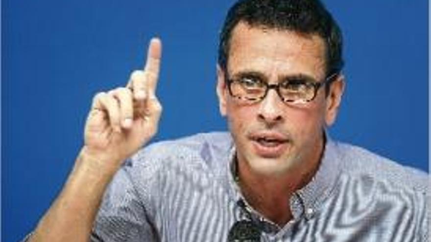 Capriles va avisar que l&#039;oposició protestarà als carrers.