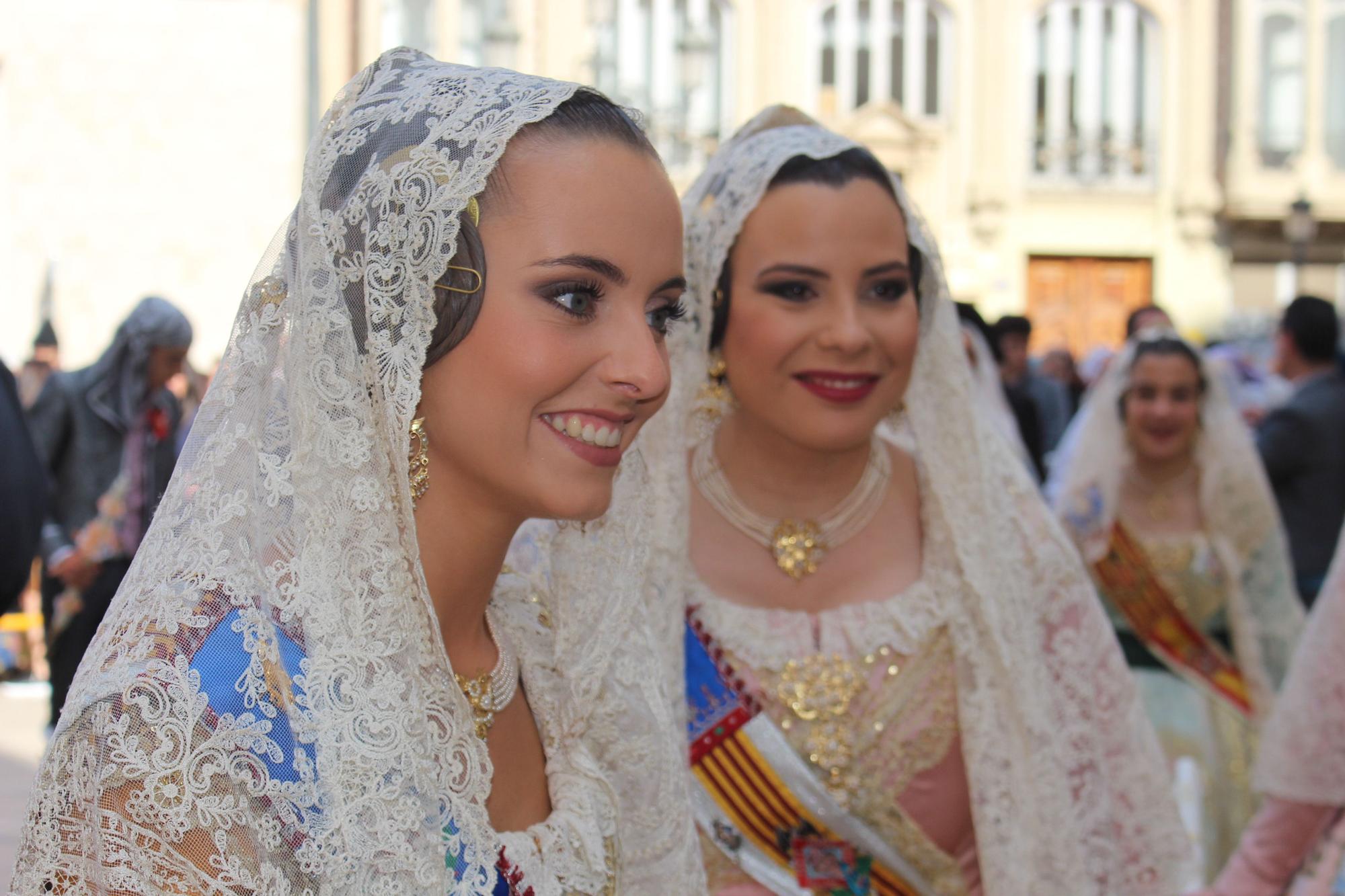 La fuerza de las Fallas en la Procesión de la Virgen (y IV, la comitiva oficial)