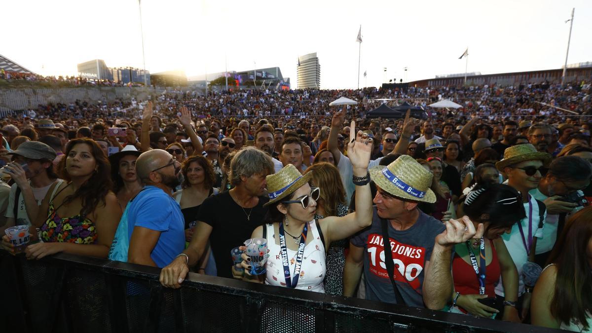 En imágenes | Zaragoza vibra en la primera jornada del Vive Latino