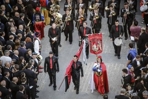 La fiesta estalla con "Idella"