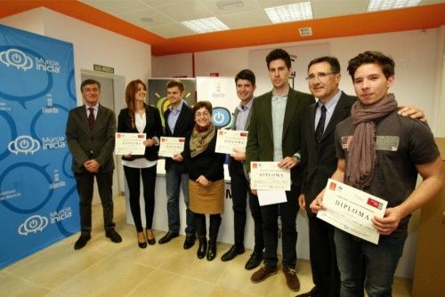 Entrega de los premios Cátedra de Emprendedores de la UMU en el CIM-M