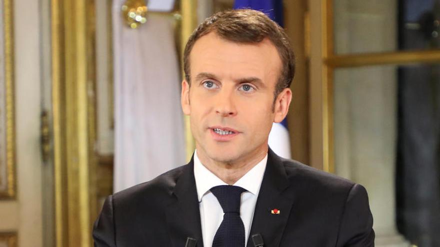 Macron anuncia un augment de 100 euros del salari mínim