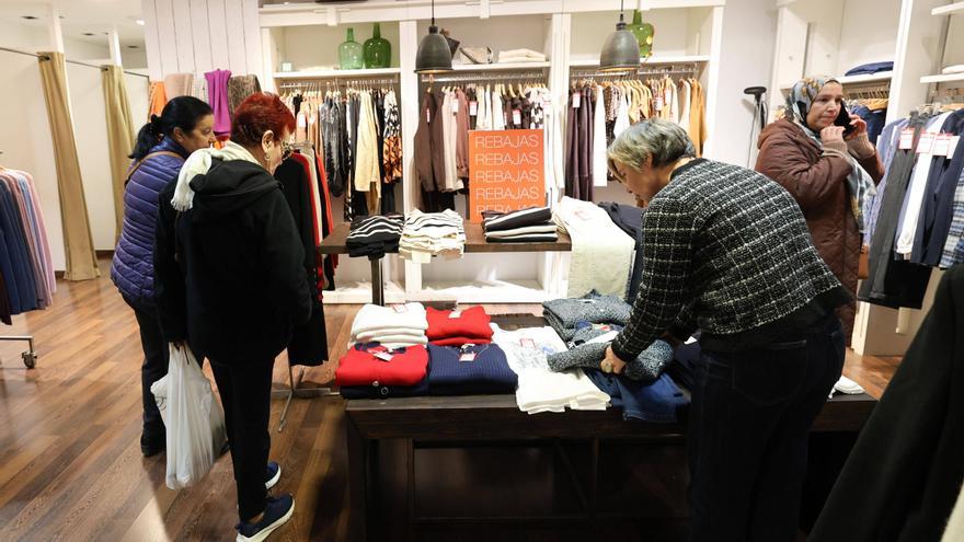 Javier Gimeno, comerciante de Ibiza: "El pequeño comercio es el segundo plato"