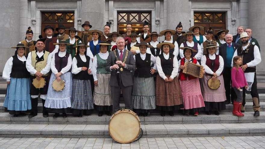 Abegondo lleva el folclore gallego a Irlanda