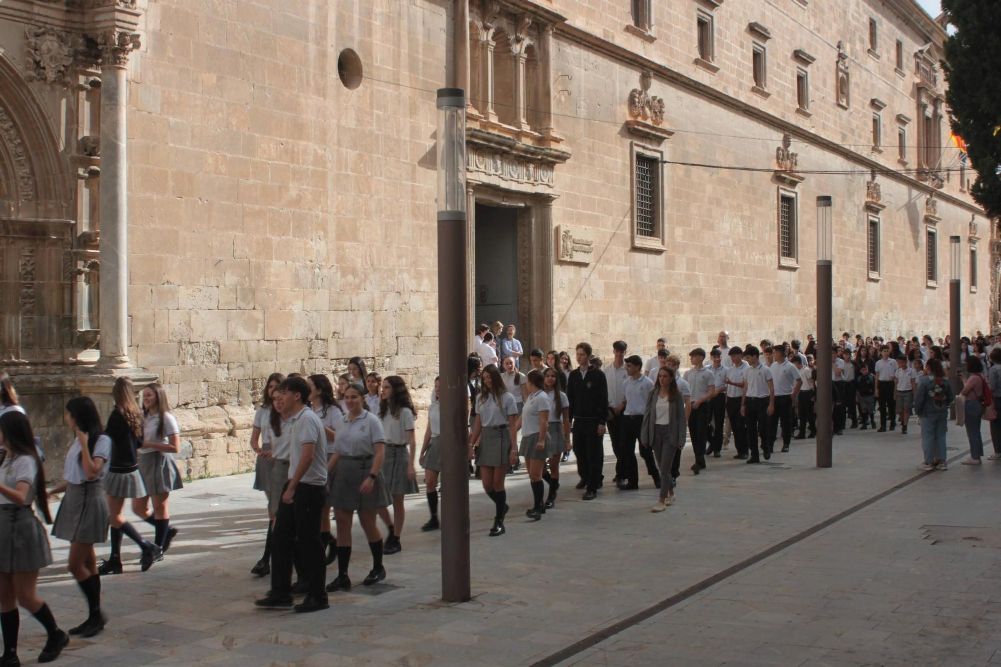 Romería desde el Colegio Santo Domingo de Orihuela al Santuario de Nuestra Señora de Monserrate