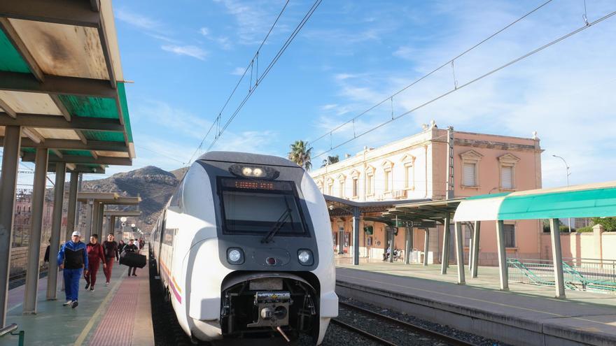 La huelga de Renfe obliga a suprimir ocho AVE entre Alicante y Madrid