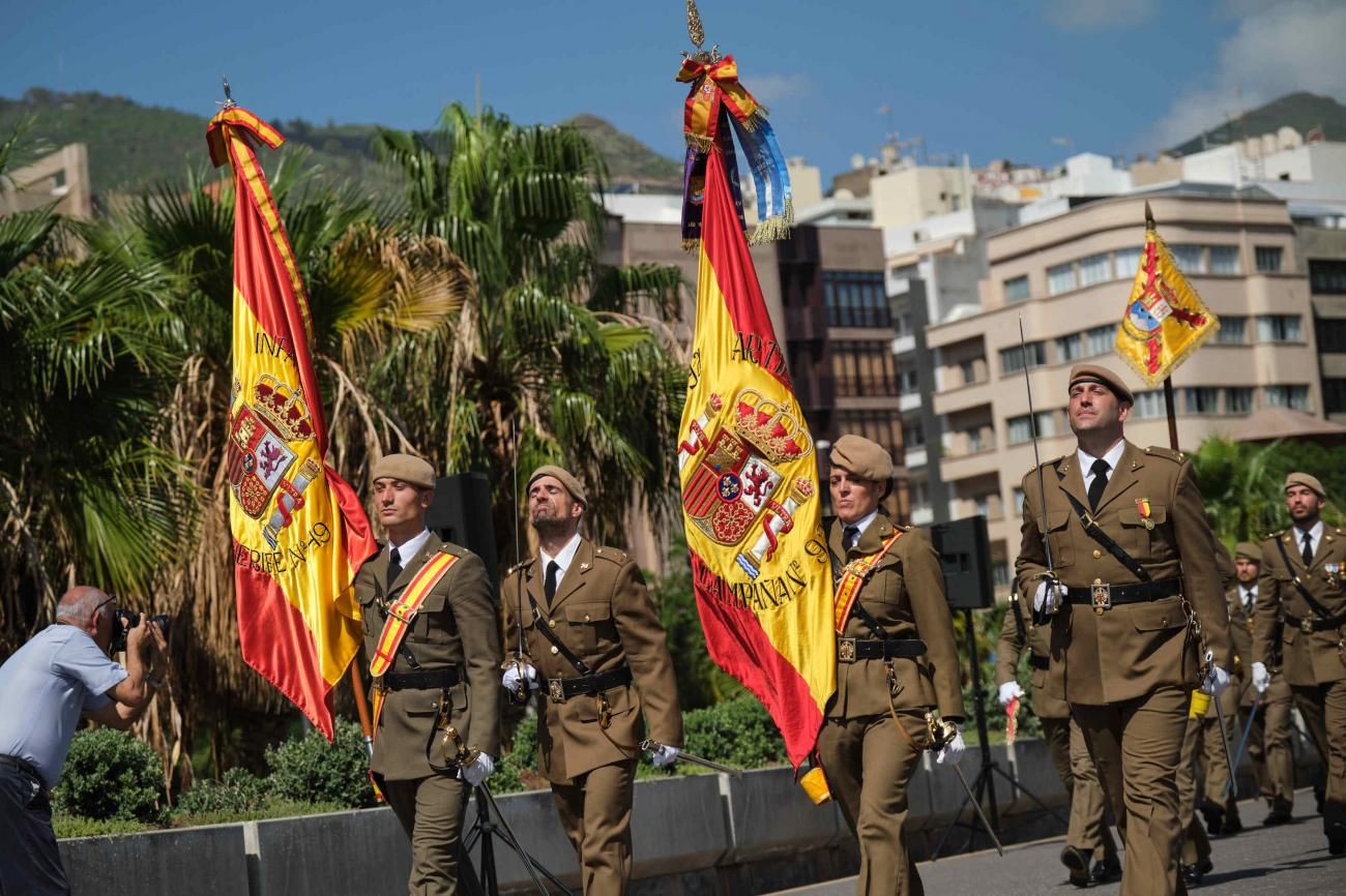 Jura de Bandera de civiles en Santa Cruz