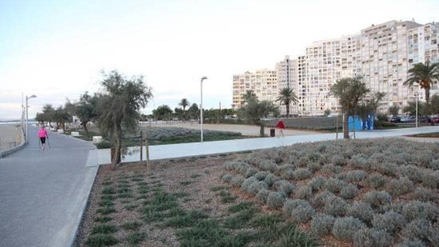 Castelló ultima la darrera  transformació  del passeig marítim d&#039;Empuriabrava