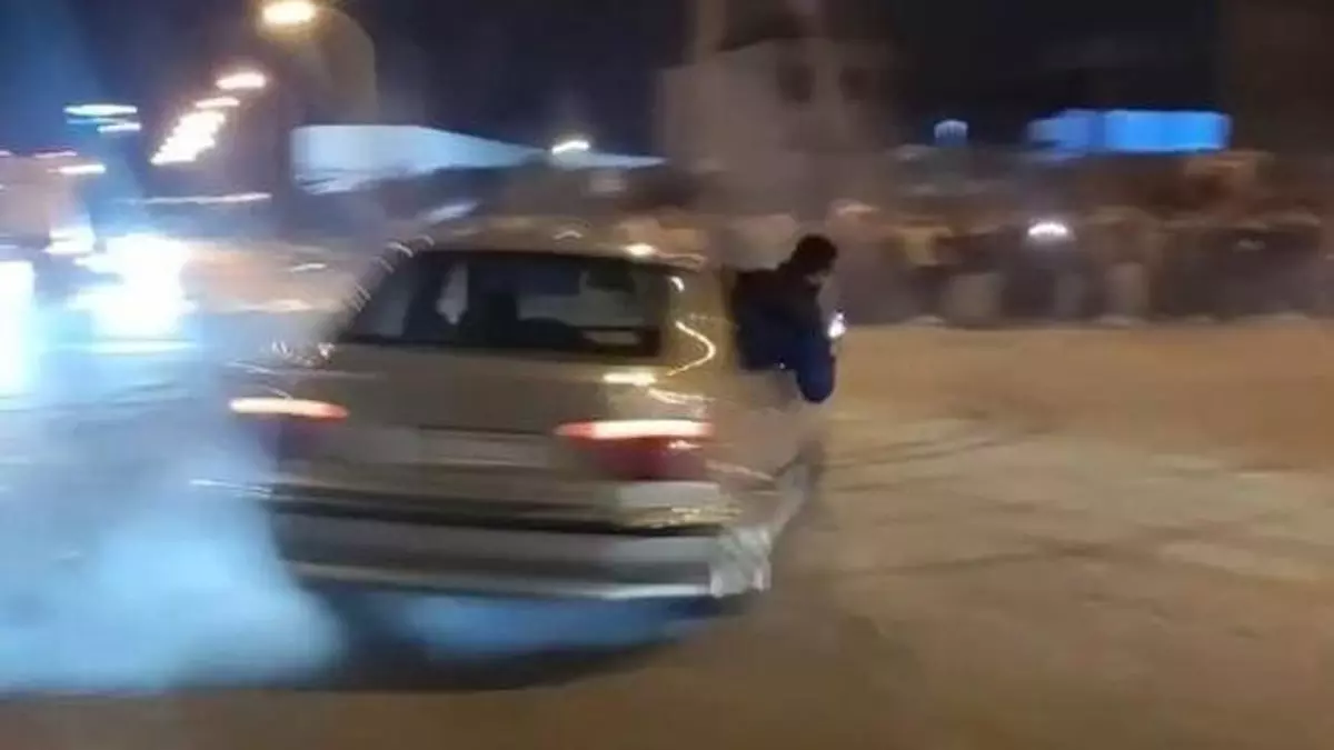Denuncian a un joven por organizar por WhatsApp las carreras ilegales de Málaga