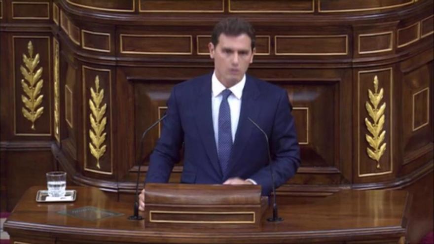 Sánchez demana a Rivera l'abstenció «pel bé d'Espanya»