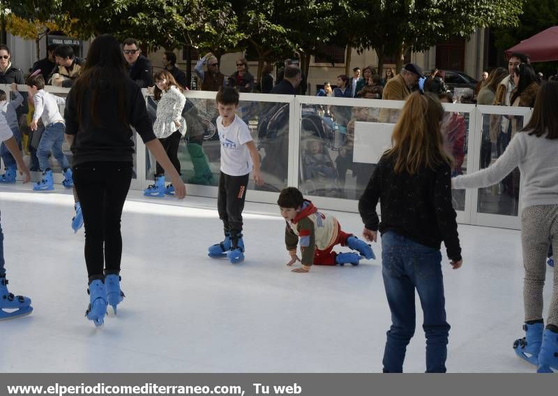 Galería de fotos --  Castellón sobre hielo en Navidad