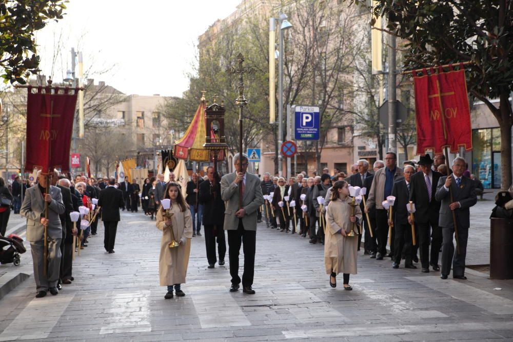 La processó del Sant Crist d'Igualada aplega centenars de persones