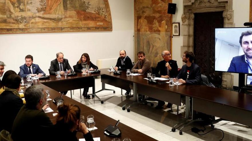 Reunión de los partidos independentistas en el Palau.