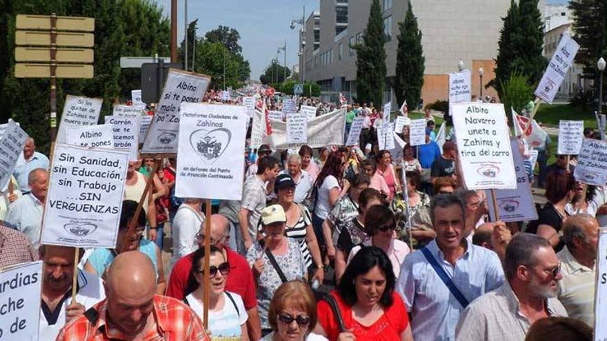 5.000 personas claman en Mérida contra el cierre de los Puntos de Atención Continuada