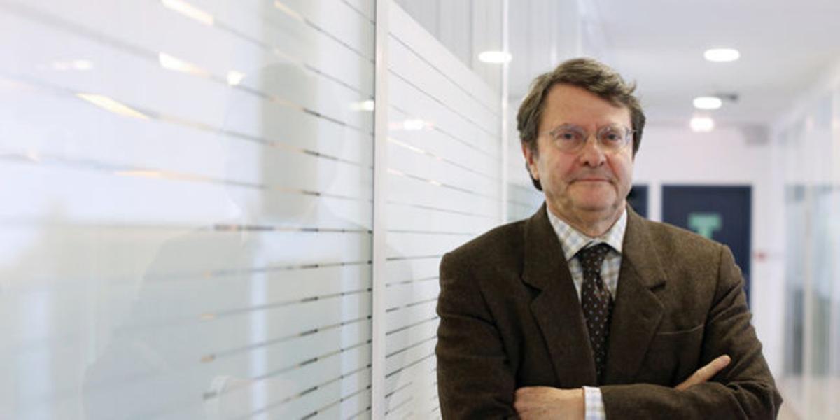 El director de {’Le} {Monde}’, Erik {Izraelewicz}. El director de {’Le} {Monde}’, Erik {Izraelewicz}.