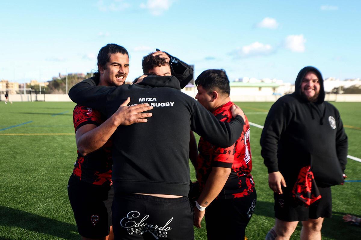 Mira todas las imágenes del triunfo del Ibiza Rugby frente a El Toro