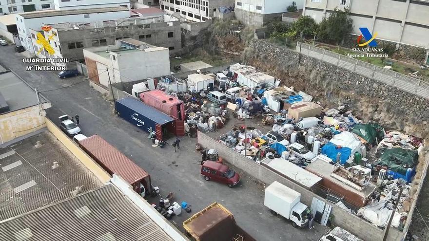 Detenidas 32 personas por envío ilegal de 650 toneladas de residuos peligrosos desde Tenerife