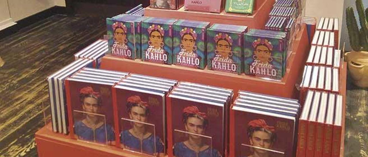 Llibres de l´exposició de Frida Kahlo.