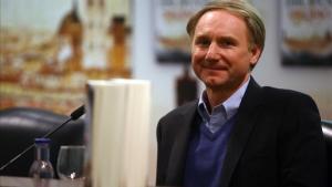 El escritor Dan Brown en la Biblioteca Nacional de Madrid. 