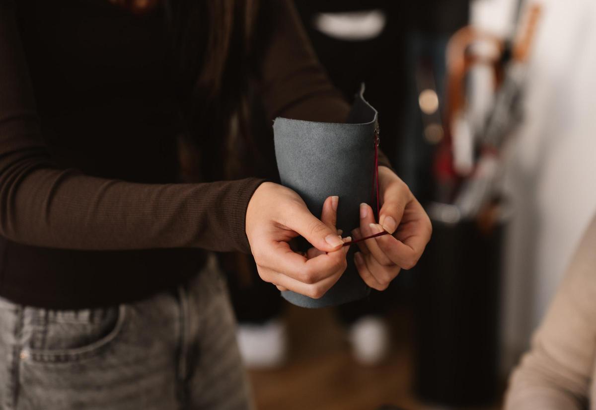 Su clientela, mayoritariamente femenina, abarca un amplio abanico de edades y nacionalidades.