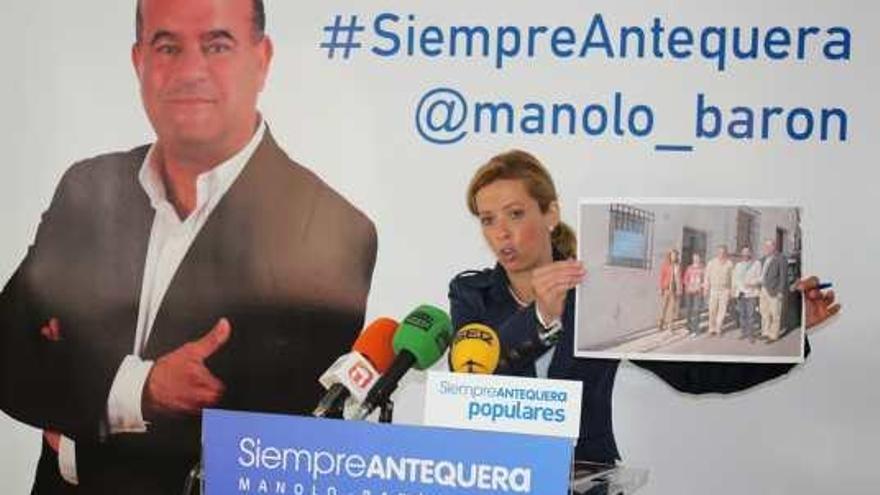 María Dolores Gómez, en rueda de prensa.