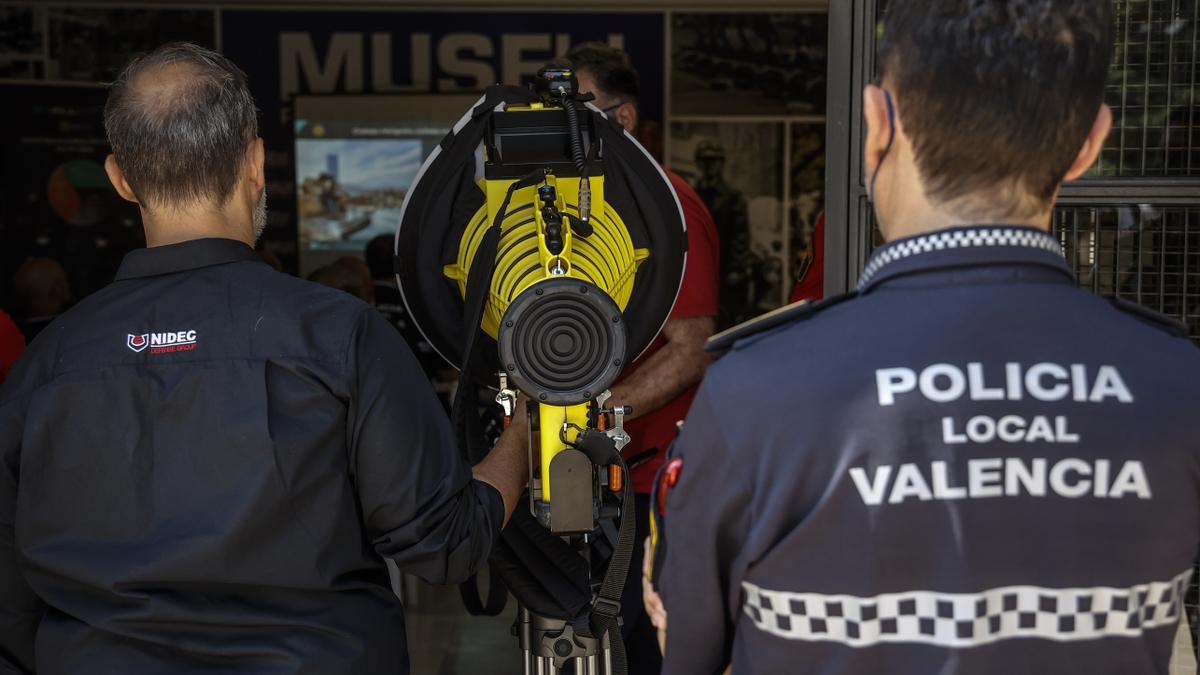 Demostración realizada esta mañana en la sede de la Policía Local.