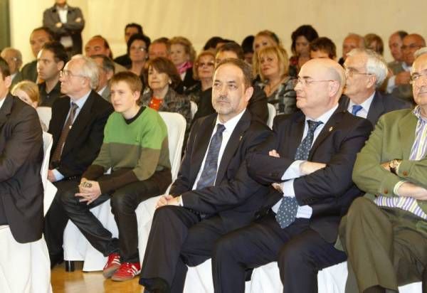 Entrega de las insignias de oro a los abonados veteranos del Real Zaragoza