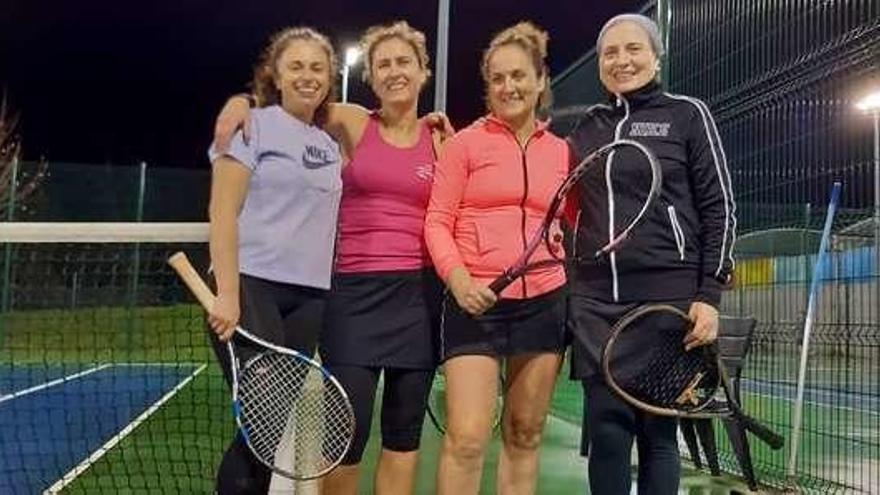 Susana Marcos, Carmen García, Eva García y Chus Bascuas.