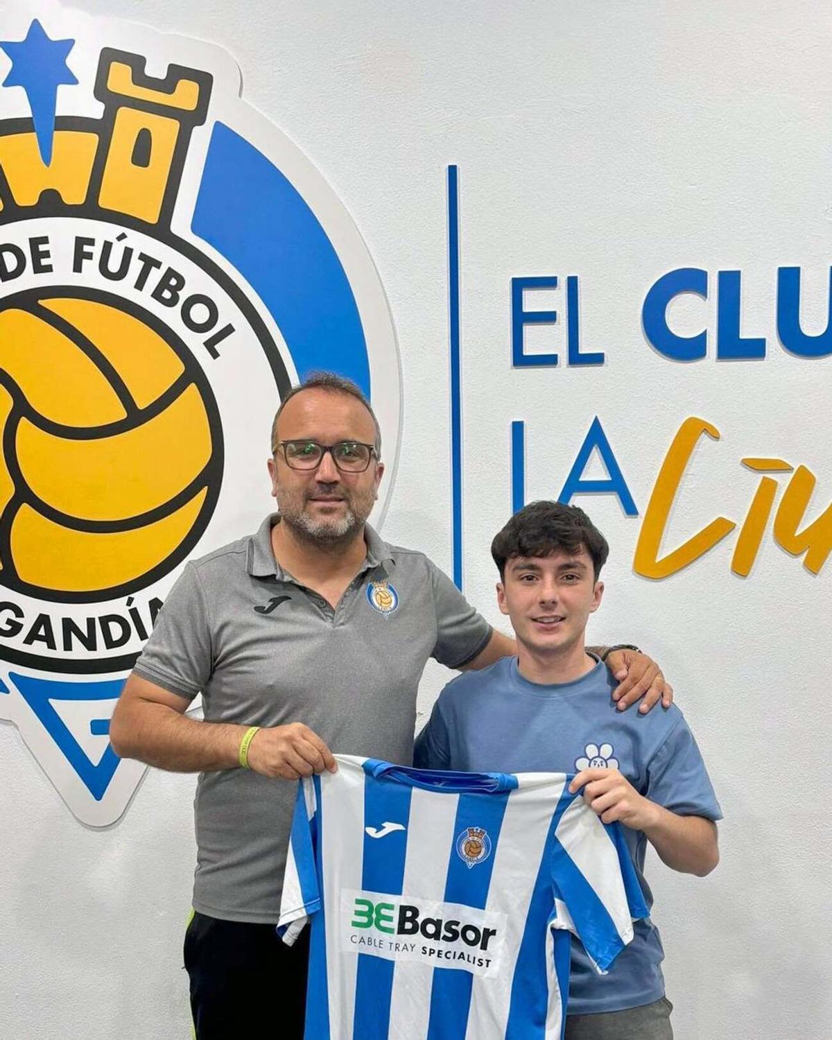 Jorge Benítez, uno de los renovados en el nuevo CF Gandia de la Lliga Comunitat