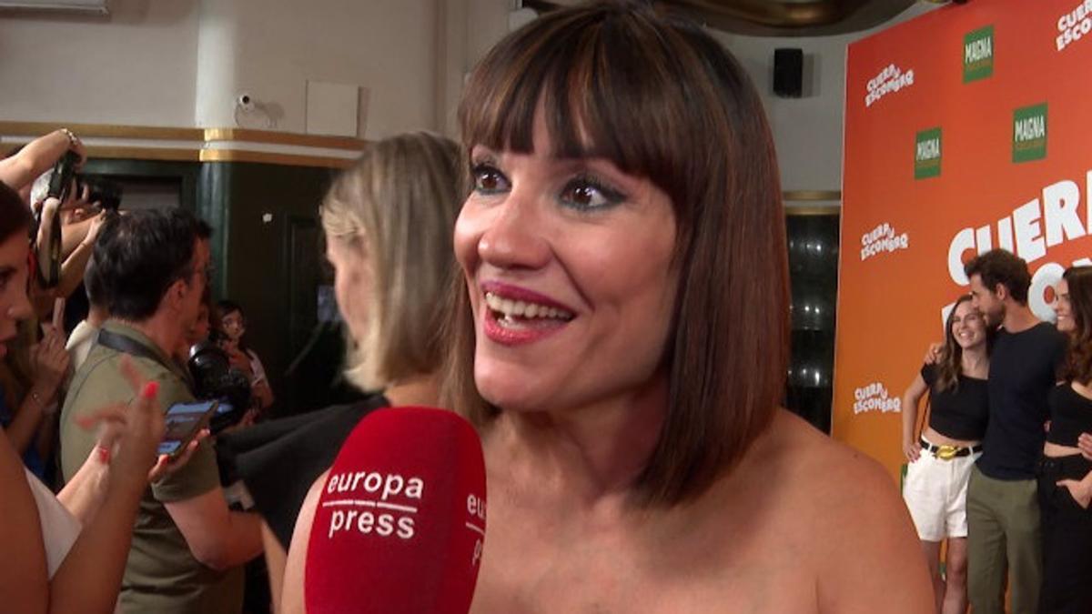 Irene Villa atendiendo a la prensa en el estreno de 'Cuerpo Escombro'