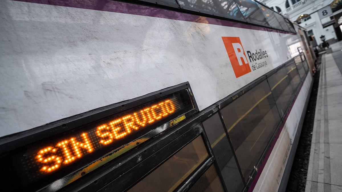 Segundo día sin servicio de trenes en Catalunya