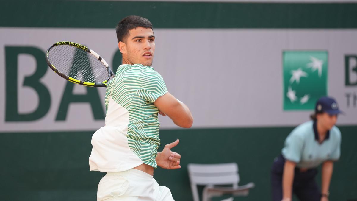 Carlos Alcaraz, en su debut en Roland Garros contra Cobolli