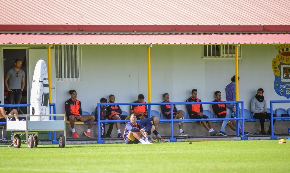 Entrenamiento UD Las Palmas en Barranco Seco ...