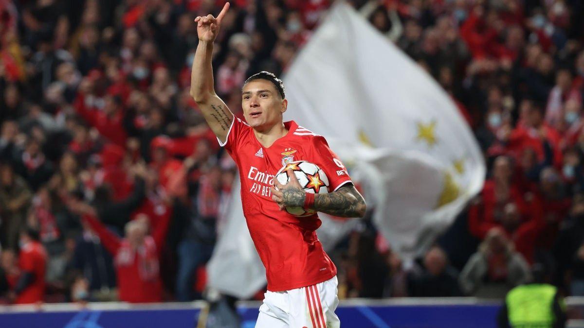 Darwin Núñez celebra un gol con el Benfica.