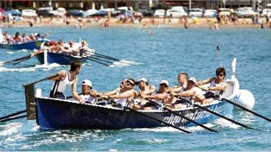 Roses acull la 3a regata de la XIII Lliga Catalana de Llagut