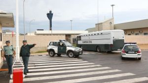 Imagen de la entrada a la cárcel de Albocàsser.
