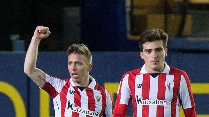 Muniain celebra el tercer gol del Athletic en Villarreal. // D. Castelló