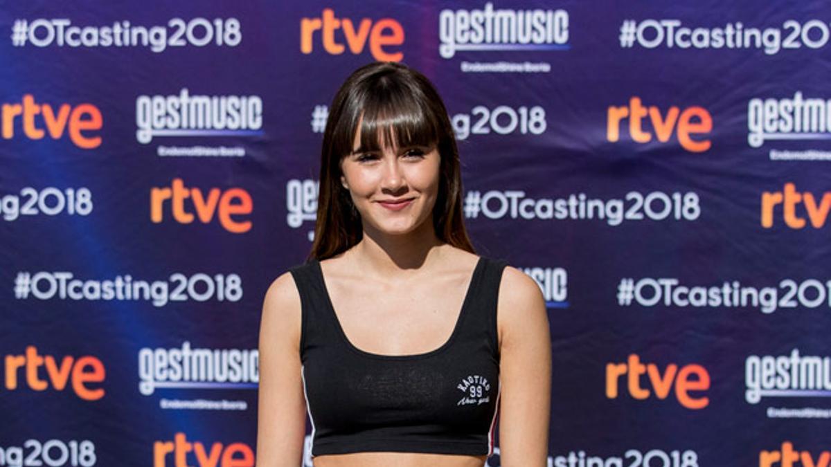 Casting 'OT' en Madrid: Aitana Ocaña con shorts vaqueros y 'crop top' negro