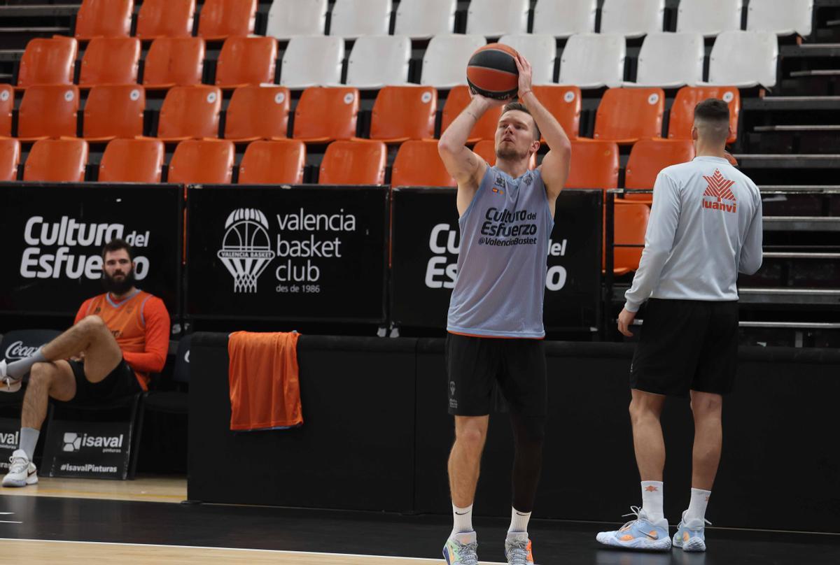 Entrenamiento previo al partido de Euroleague frente al Anadolu Efes Istanbul